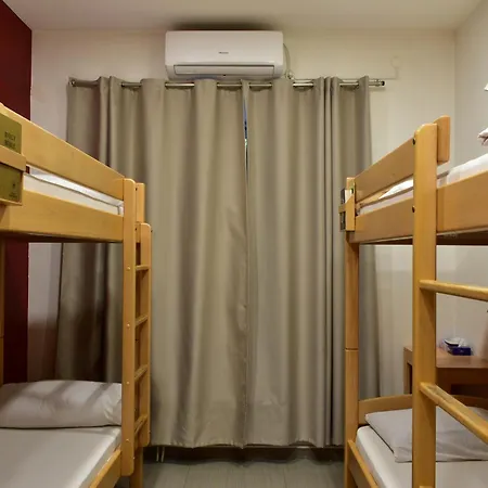 Envoy Hostel & Tours-2